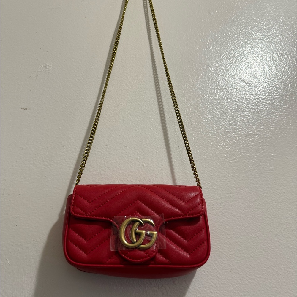 Gucci GG Marmont Matelasse Super Mini Leather Bag - Picture 7 of 11